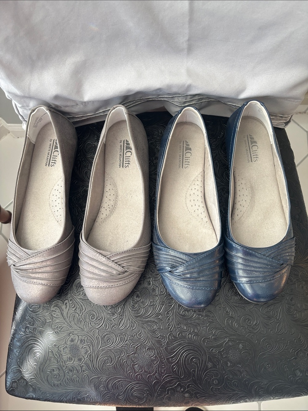 Cliffs by WHITE MOUNTAIN Taupe and Navy Twisted-Band Ballet Flats